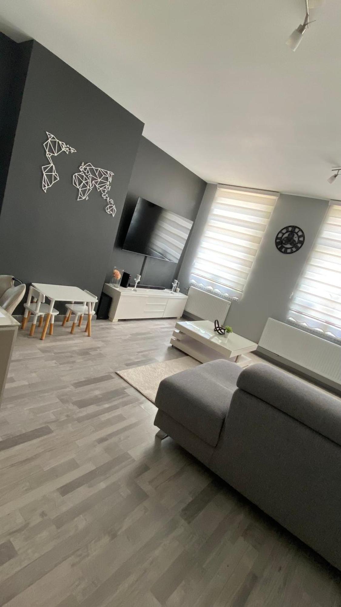 Next2Airport - Appartement House Of Lions Ransart Exteriér fotografie